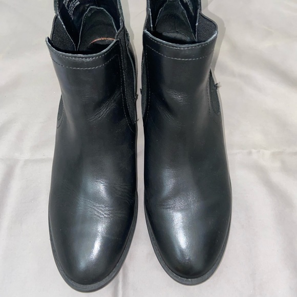 WOMENS Steve Madden Drape Chelsea boot in size 7 - Picture 3 of 4
